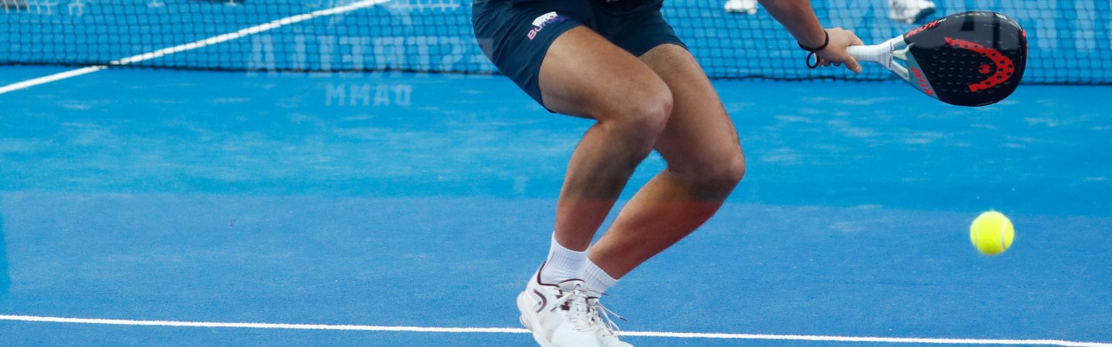 contacto fondo jugadores de padel